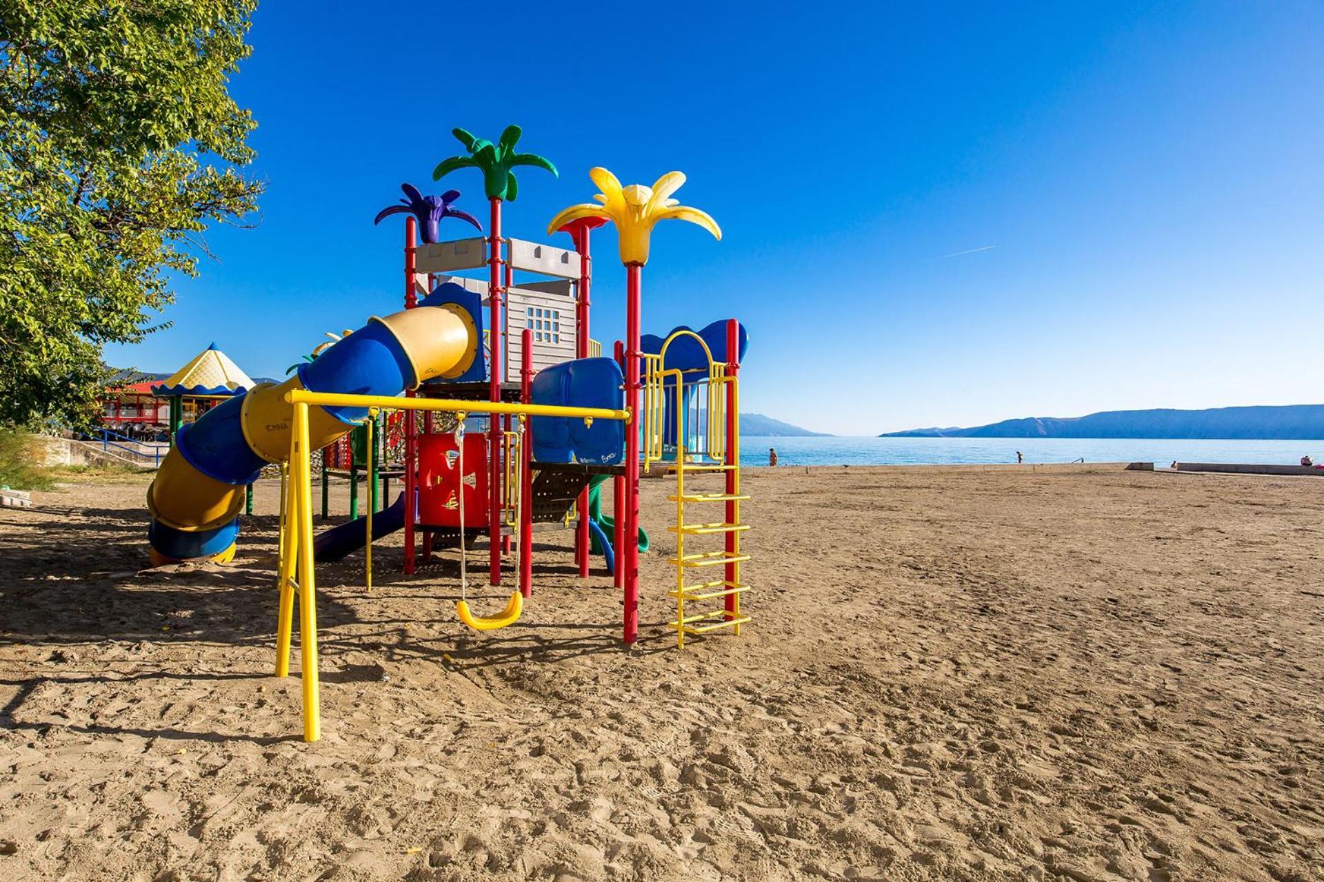Mobile Home Relax เคลโนวีซา ภายนอก รูปภาพ