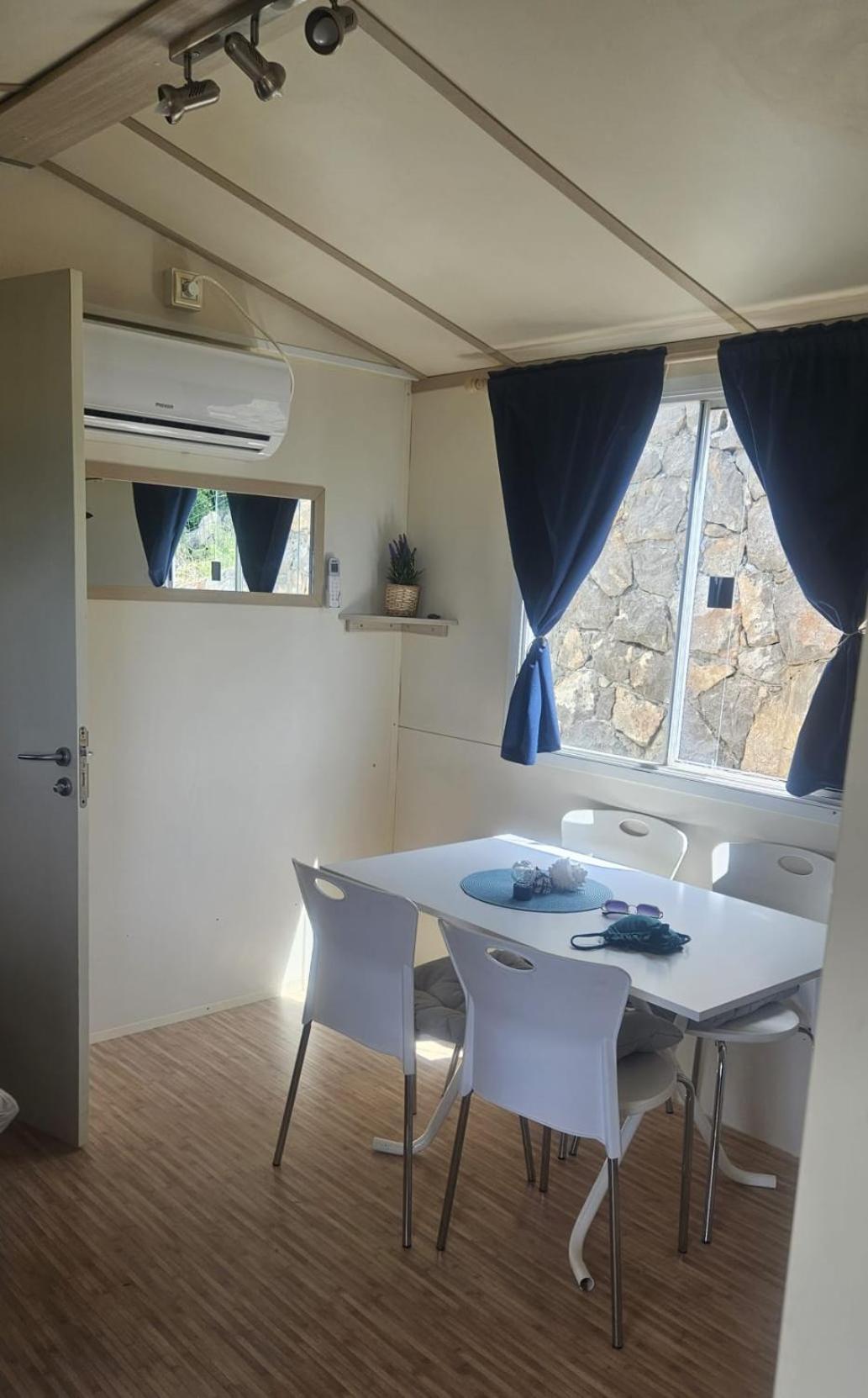 Mobile Home Relax เคลโนวีซา ภายนอก รูปภาพ